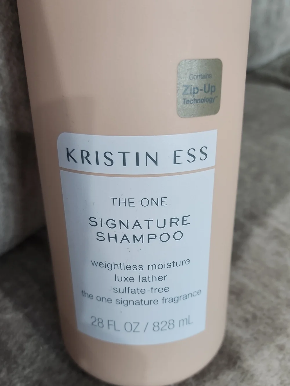 NWT Kristin Ess Signature Shampoo- 28oz